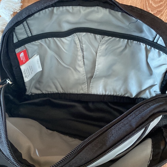 SOLD *** Vintage Fanny Pack - Picture 6 of 9